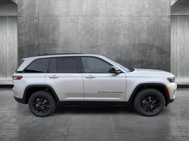 new 2025 Jeep Grand Cherokee car, priced at $44,329