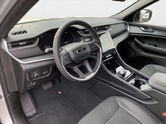 new 2025 Jeep Grand Cherokee car, priced at $40,505