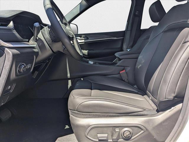 new 2025 Jeep Grand Cherokee car, priced at $43,549