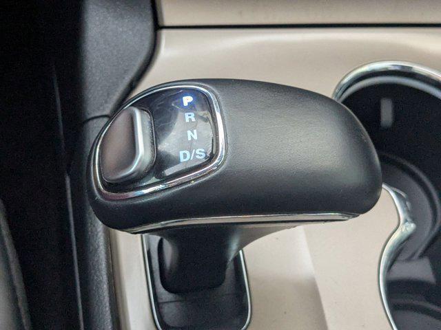 used 2015 Jeep Grand Cherokee car, priced at $9,900