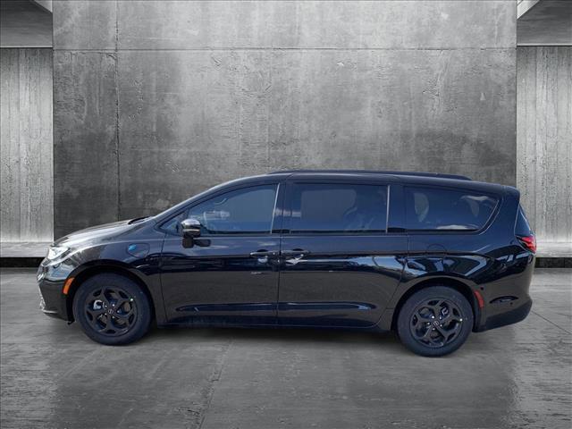 new 2025 Chrysler Pacifica Hybrid car, priced at $58,929