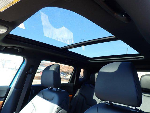 new 2025 Jeep Compass car, priced at $36,509