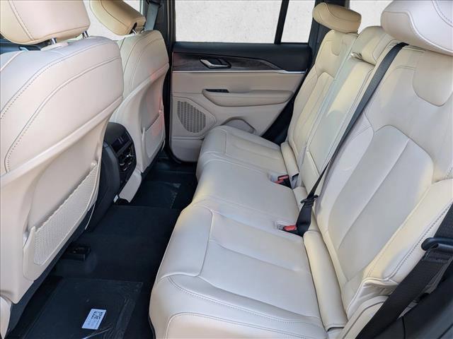 new 2025 Jeep Grand Cherokee car, priced at $45,820