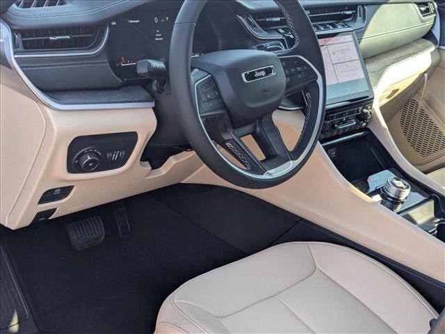 new 2025 Jeep Grand Cherokee car, priced at $45,254