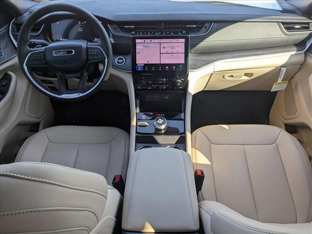 new 2025 Jeep Grand Cherokee car, priced at $45,254