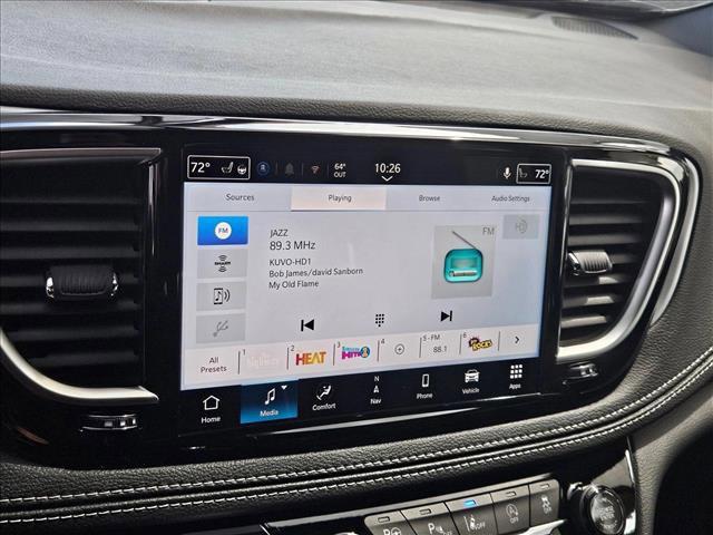 new 2025 Chrysler Pacifica car, priced at $52,757
