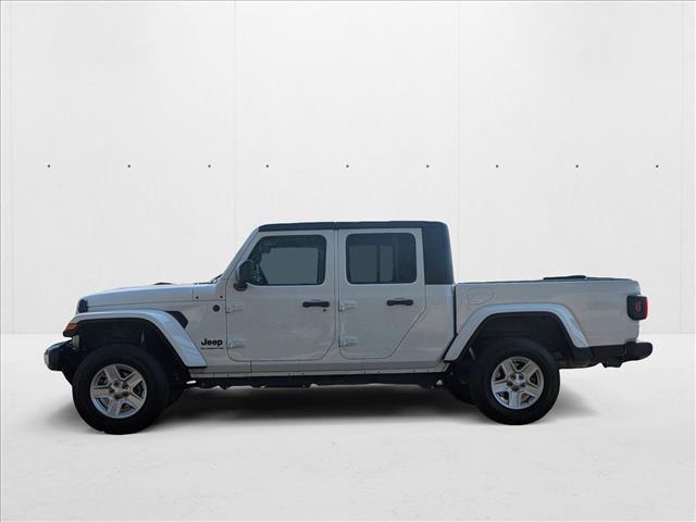used 2022 Jeep Gladiator car, priced at $31,790