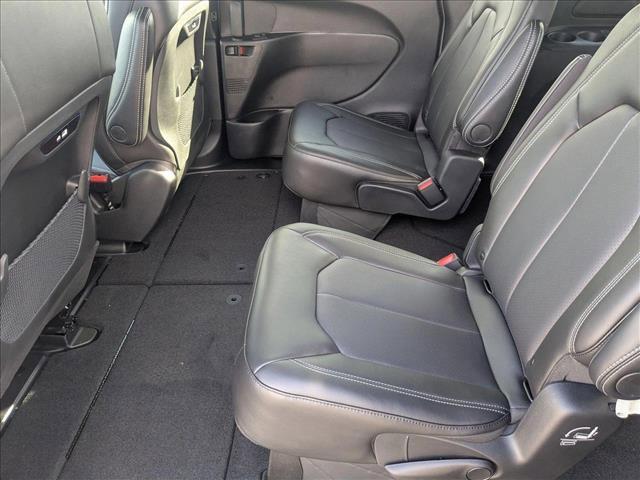 new 2025 Chrysler Pacifica car, priced at $50,014