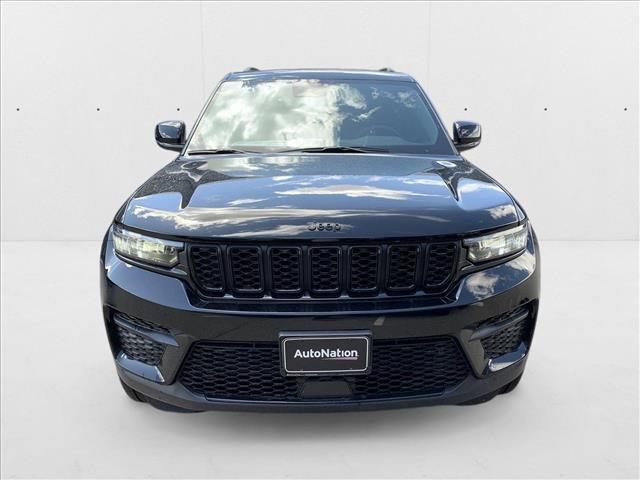 new 2025 Jeep Grand Cherokee car, priced at $42,801