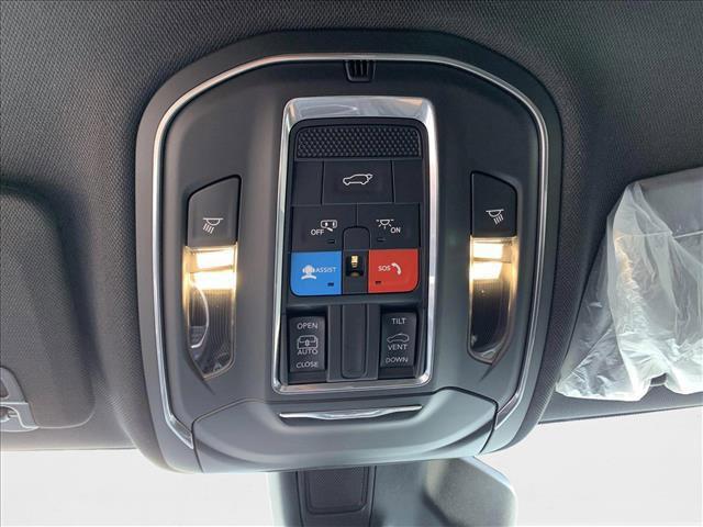 new 2025 Jeep Grand Cherokee car, priced at $42,801