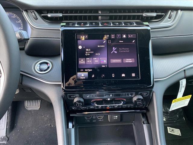 new 2025 Jeep Grand Cherokee car, priced at $42,801