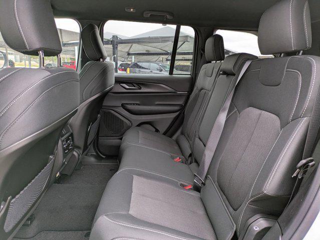 new 2025 Jeep Grand Cherokee car, priced at $43,424