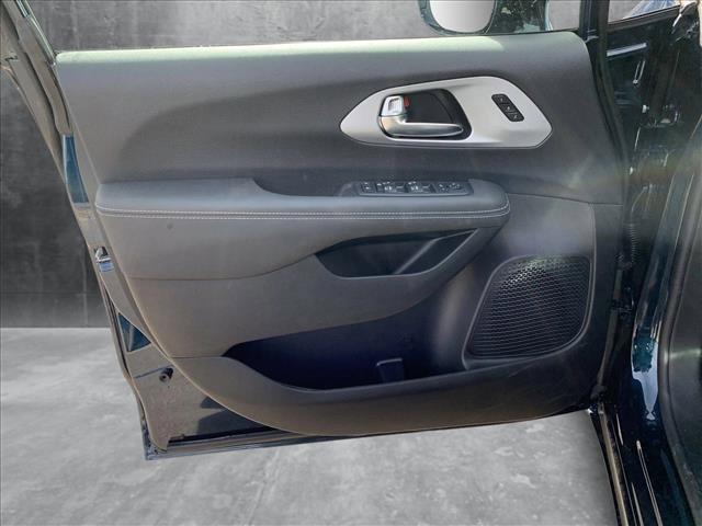 new 2025 Chrysler Pacifica car, priced at $52,896