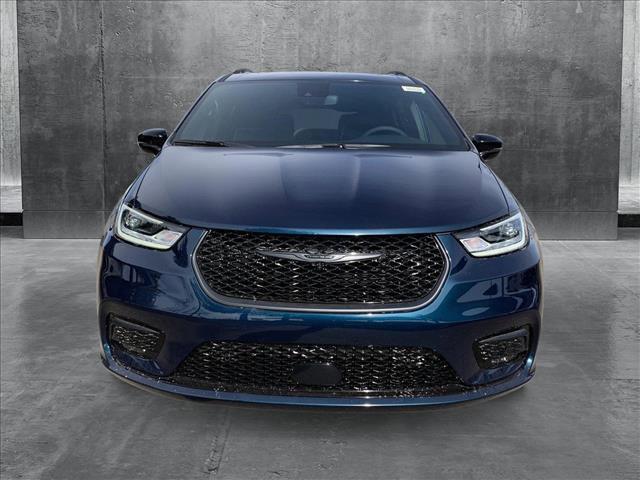 new 2025 Chrysler Pacifica car, priced at $52,896