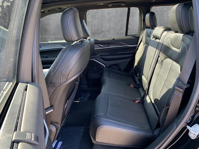 new 2025 Jeep Grand Cherokee car, priced at $53,595