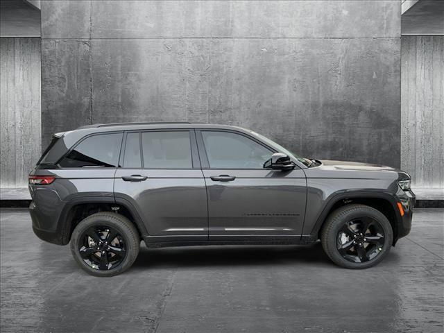 new 2025 Jeep Grand Cherokee car, priced at $53,759