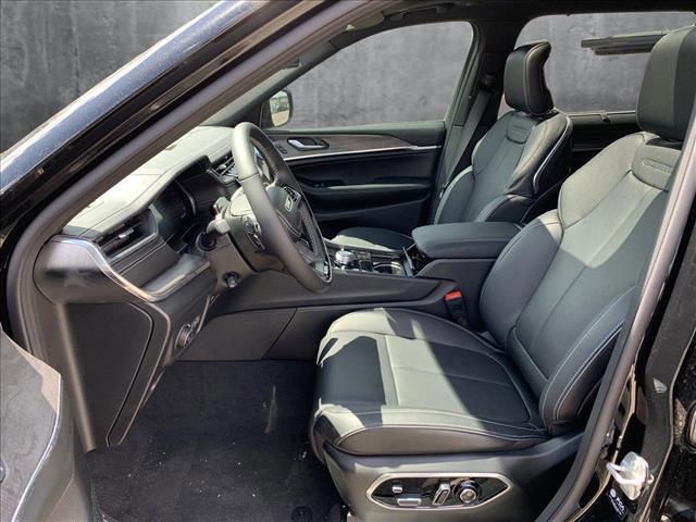 new 2025 Jeep Grand Cherokee L car, priced at $69,374