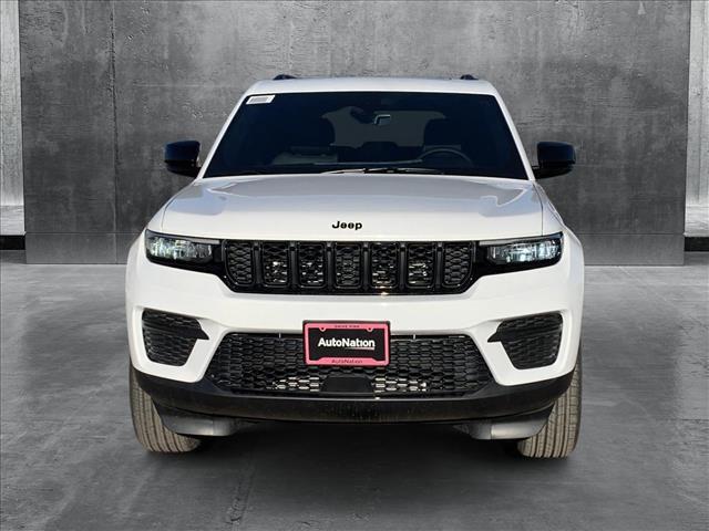 new 2025 Jeep Grand Cherokee car, priced at $42,584