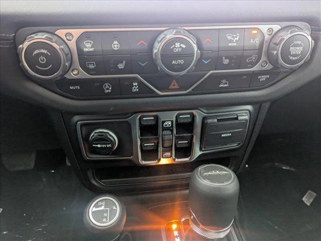 new 2025 Jeep Gladiator car, priced at $44,654