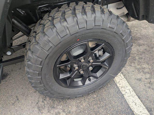 new 2025 Jeep Gladiator car, priced at $49,654