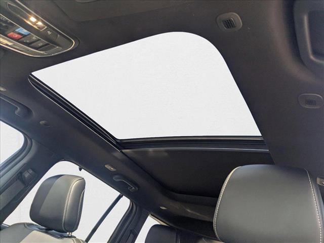 new 2025 Jeep Grand Cherokee car, priced at $50,549