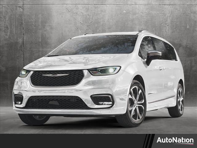 new 2025 Chrysler Pacifica car, priced at $42,976