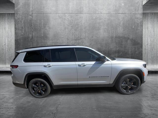 new 2024 Jeep Grand Cherokee L car, priced at $45,474