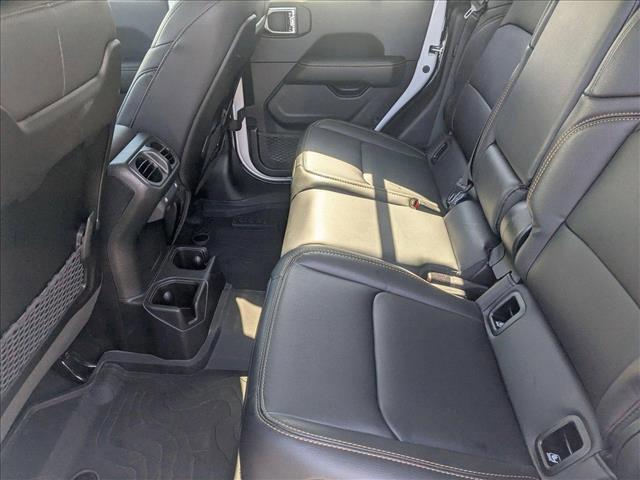 new 2025 Jeep Gladiator car, priced at $44,059