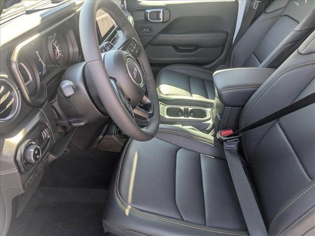 new 2025 Jeep Gladiator car, priced at $44,059