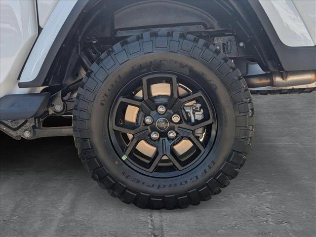 new 2025 Jeep Gladiator car, priced at $44,059