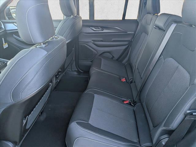 new 2025 Jeep Grand Cherokee car, priced at $41,549