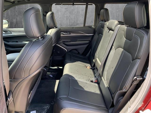 new 2025 Jeep Grand Cherokee car, priced at $53,595