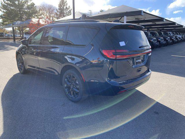 new 2025 Chrysler Pacifica car, priced at $54,334