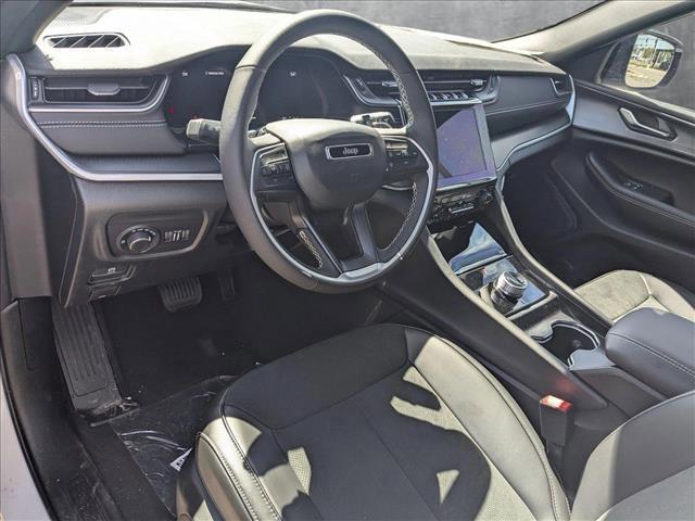new 2025 Jeep Grand Cherokee car, priced at $45,799