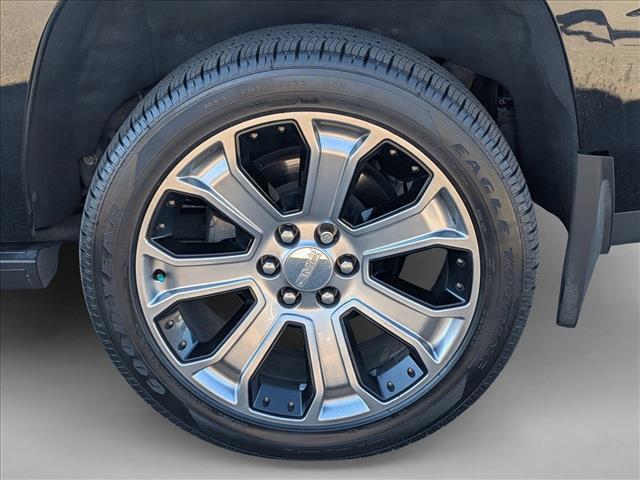 used 2019 GMC Yukon car, priced at $35,236