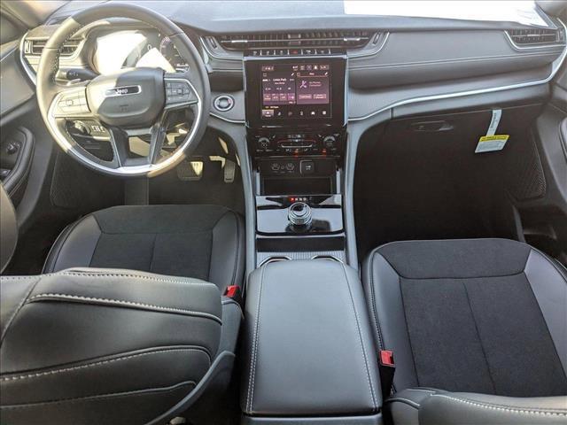 new 2025 Jeep Grand Cherokee L car, priced at $49,524