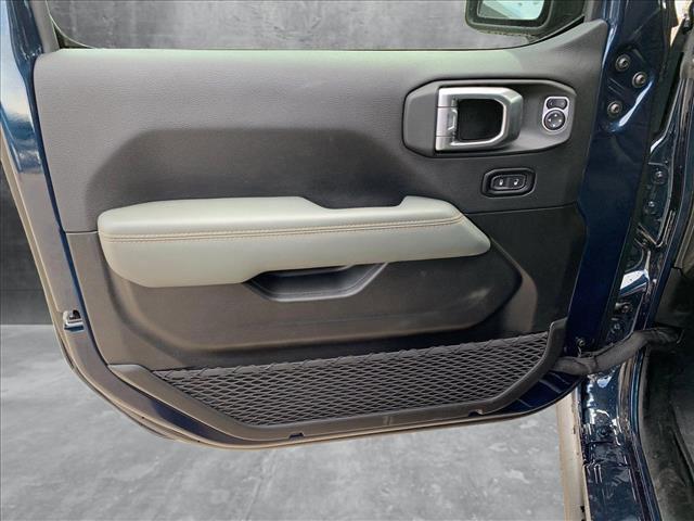 new 2025 Jeep Gladiator car, priced at $58,549