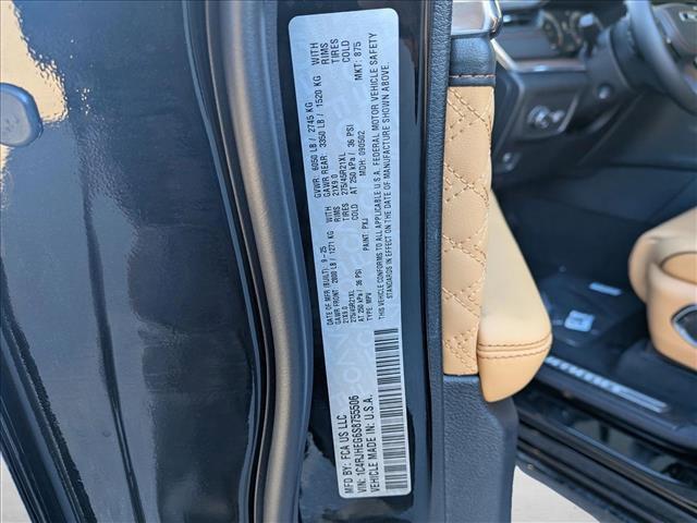 new 2025 Jeep Grand Cherokee car, priced at $60,140