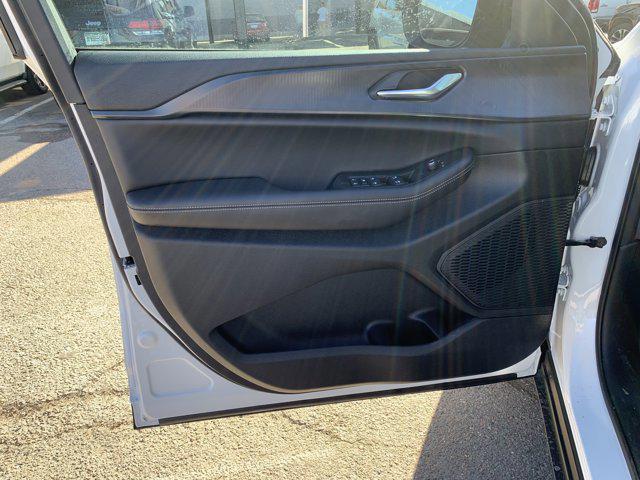 new 2025 Jeep Grand Cherokee car, priced at $42,729