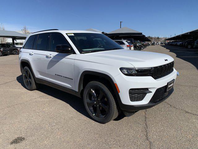 new 2025 Jeep Grand Cherokee car, priced at $42,729