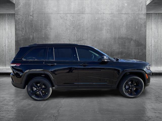 new 2025 Jeep Grand Cherokee car, priced at $42,824