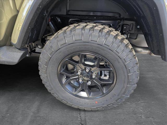 new 2025 Jeep Gladiator car, priced at $44,654