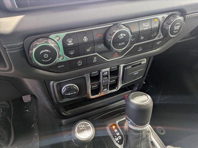 new 2025 Jeep Gladiator car, priced at $44,654