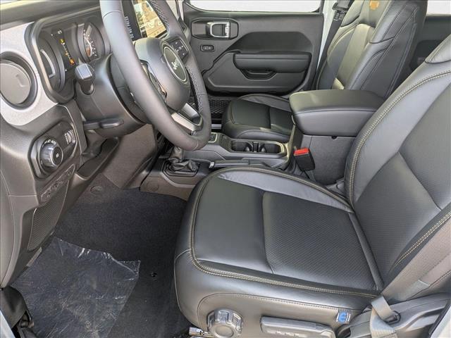 new 2025 Jeep Wrangler car, priced at $45,899