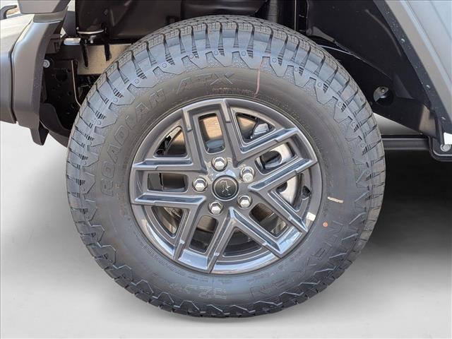 new 2025 Jeep Wrangler car, priced at $45,899