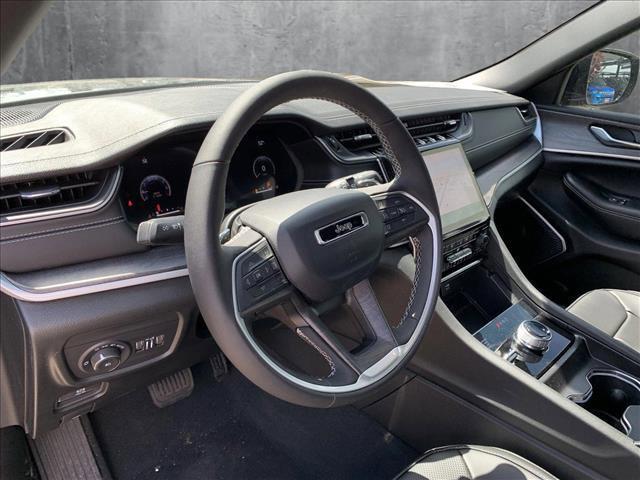 new 2025 Jeep Grand Cherokee car, priced at $53,595