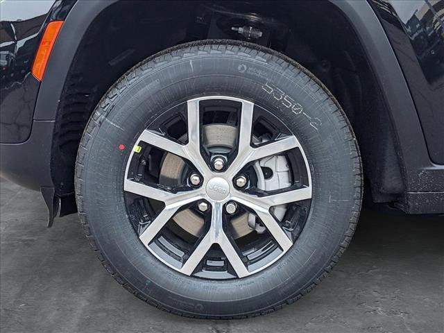 new 2025 Jeep Grand Cherokee car, priced at $49,104