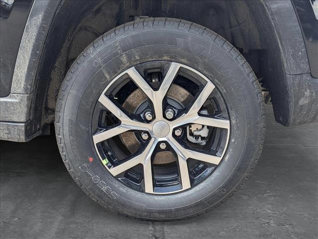 new 2025 Jeep Grand Cherokee car, priced at $48,000