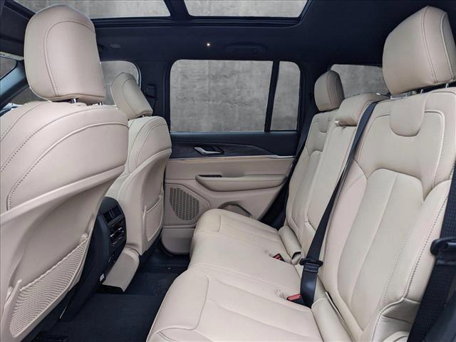 new 2025 Jeep Grand Cherokee car, priced at $49,104