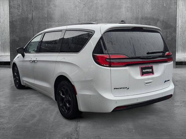 new 2025 Chrysler Pacifica Hybrid car, priced at $56,879